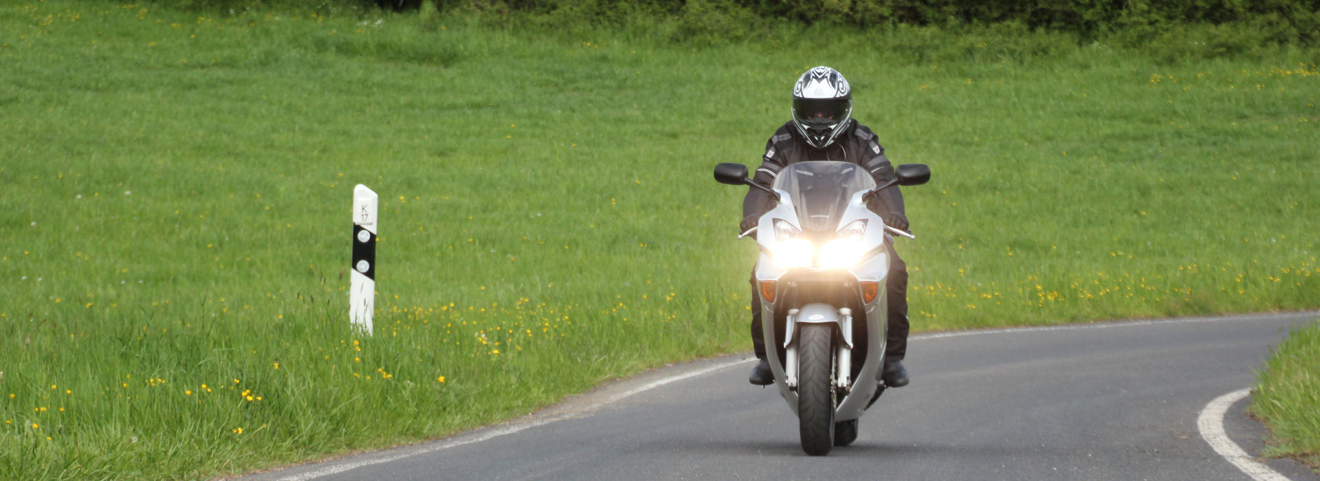 Motorrijbewijspoint Vlaardingen motorexamens AVB en AVD